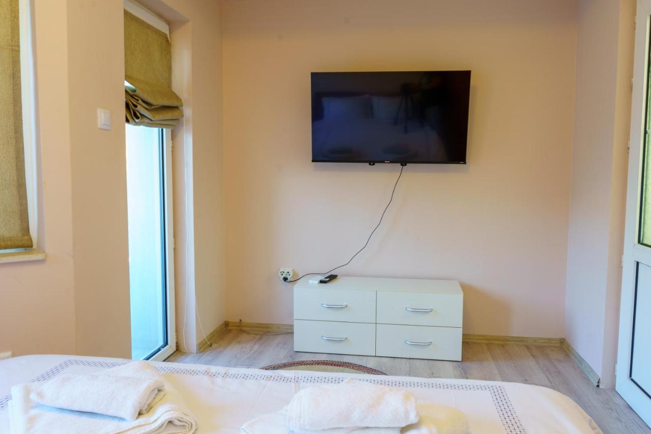 Centrally Located Apartment In Varna Exterior photo